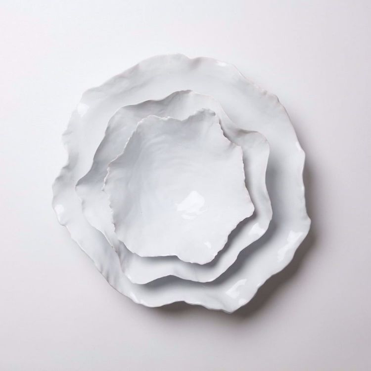 Plato flor blanco, mediano. Olsson & Jensen